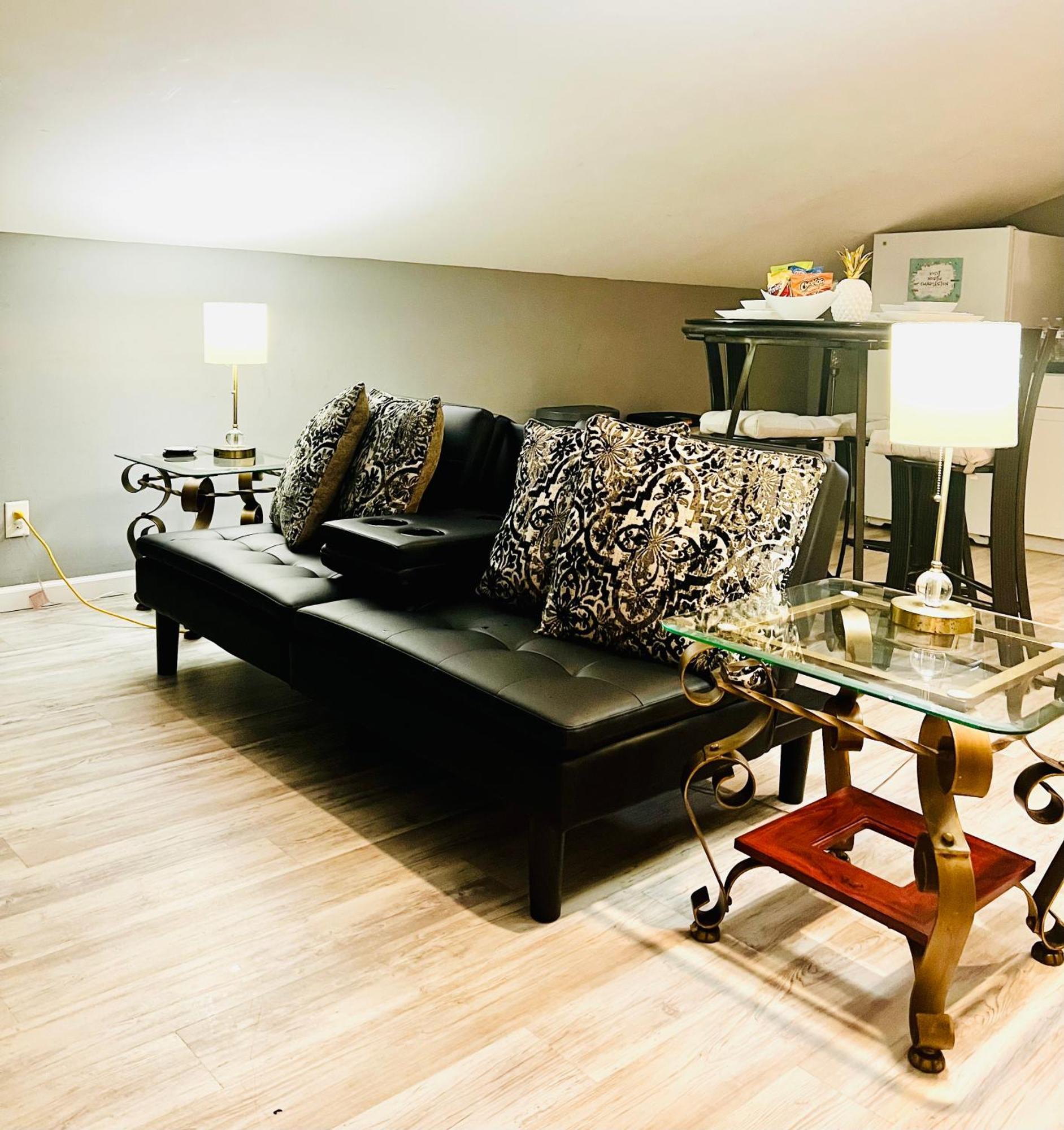 Lovely 1 Bedroom Loft Pet Friendly Charleston Eksteriør billede